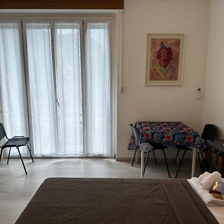 Residenza Manzoni Como Centre ภายนอก รูปภาพ