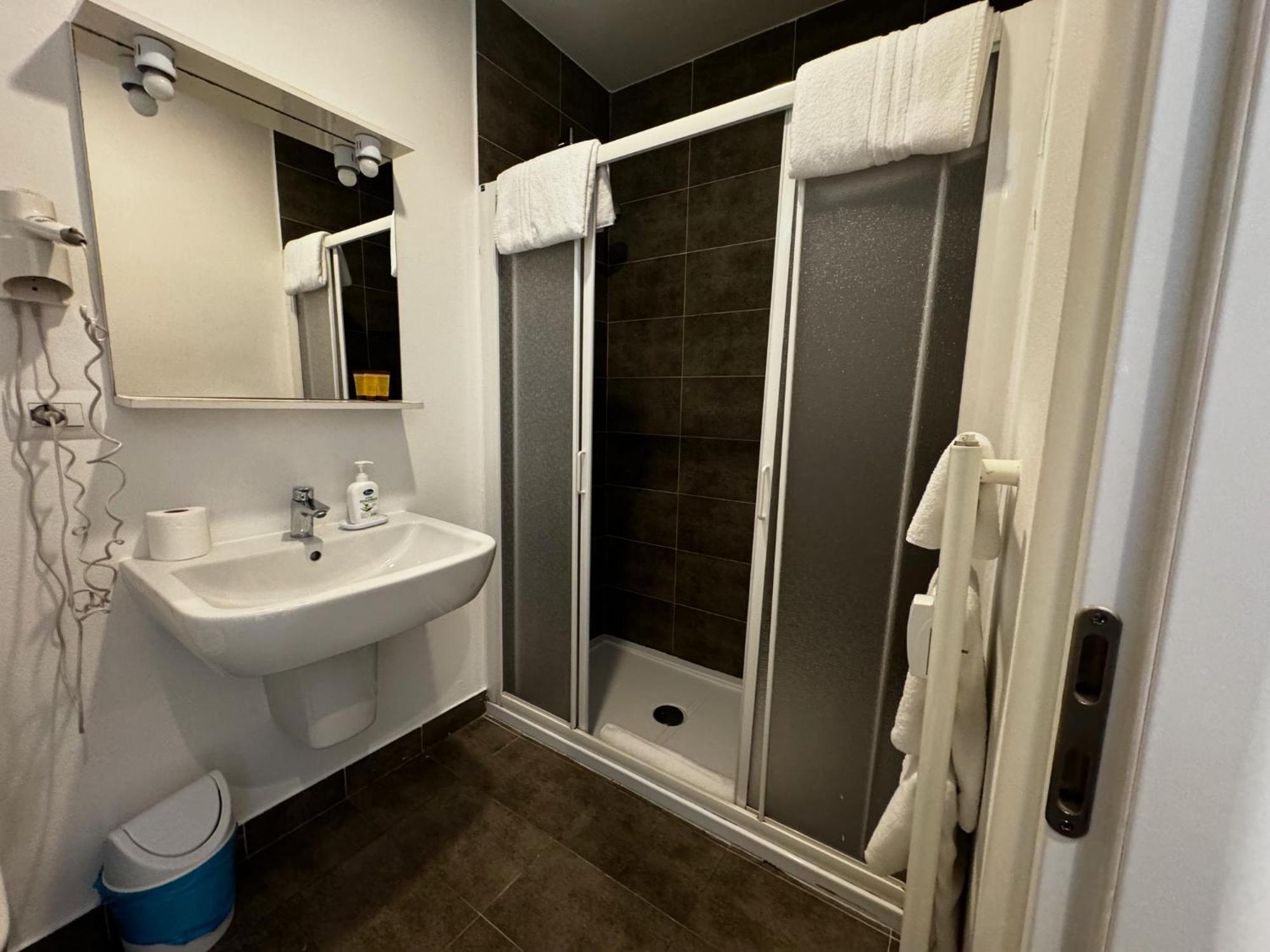 Residenza Manzoni Como Centre ภายนอก รูปภาพ